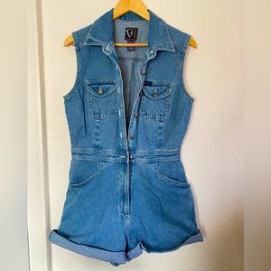 Vintage Gloria Vanderbilt vest style blue jean romper shorteralls overalls